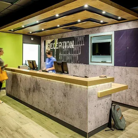 Ibis Budget Senlis Hotel