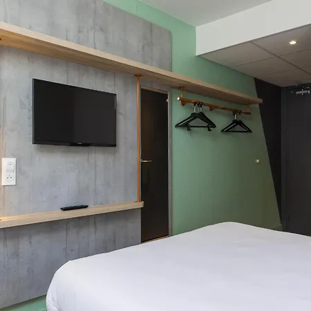 Ibis Budget Hotel 2*