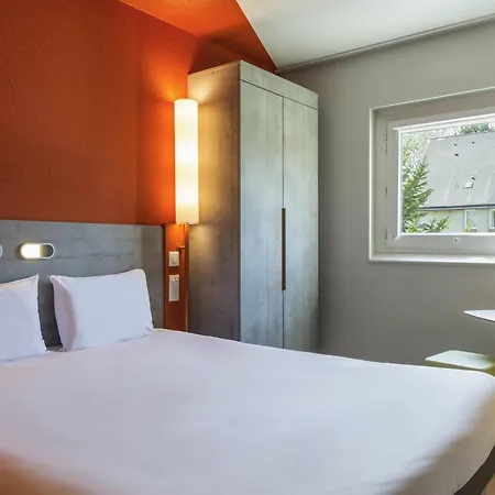 Ibis Budget Hotel 2*