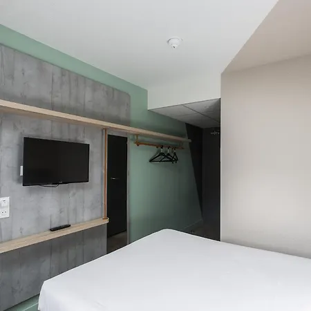 Ibis Budget 2*